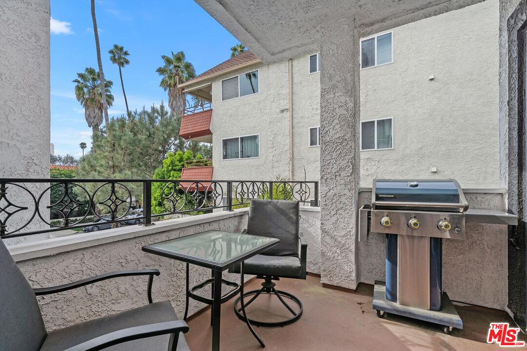 1133 9th St Unit: 202