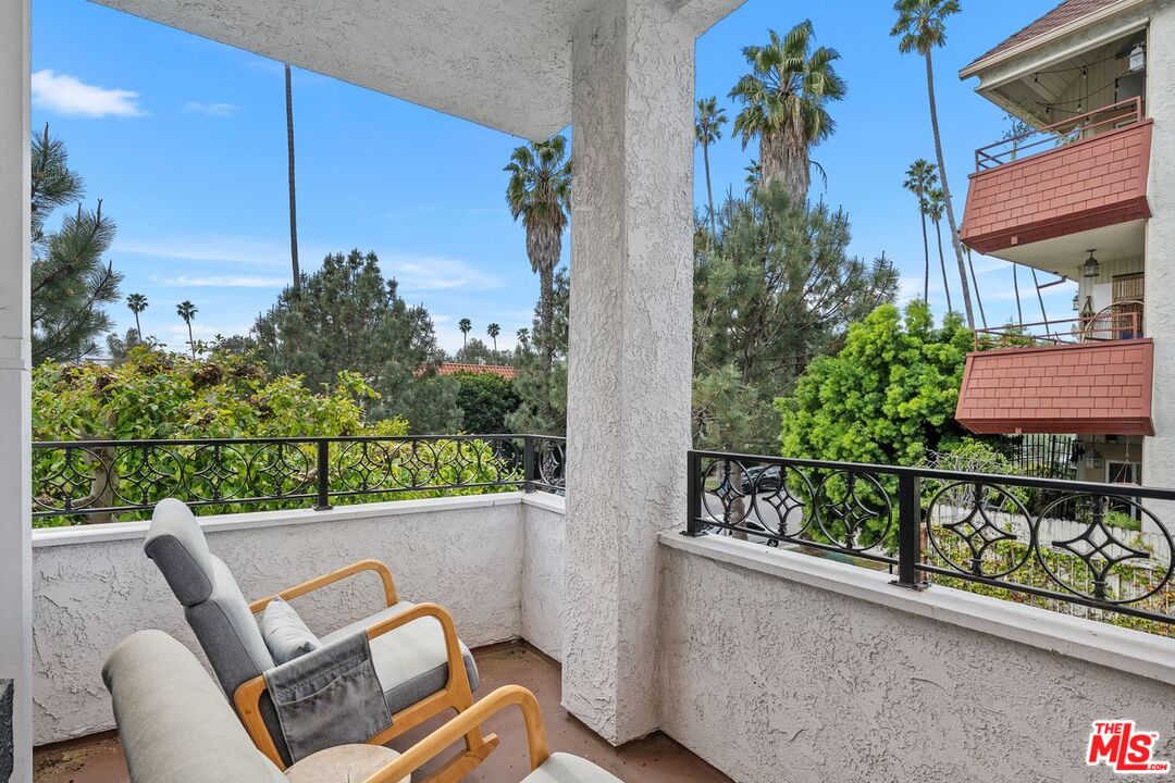 1133 9th St Unit: 202