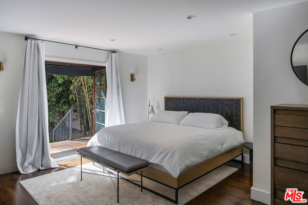 1930 Laurel Canyon Blvd, Hollywood Hills