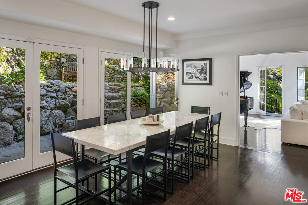 1930 Laurel Canyon Blvd, Hollywood Hills