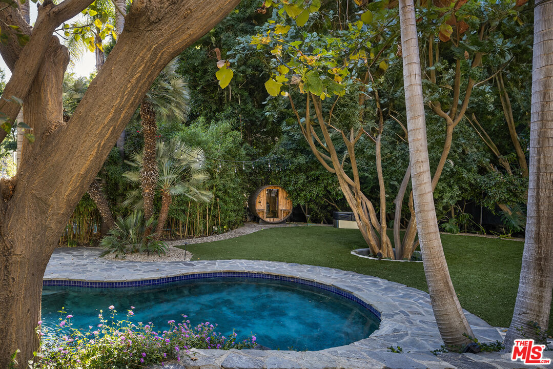 1930 Laurel Canyon Blvd, Hollywood Hills