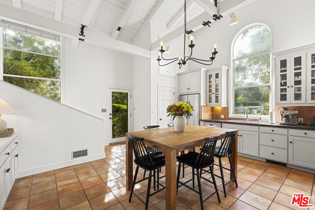 7445 Palo Vista Dr