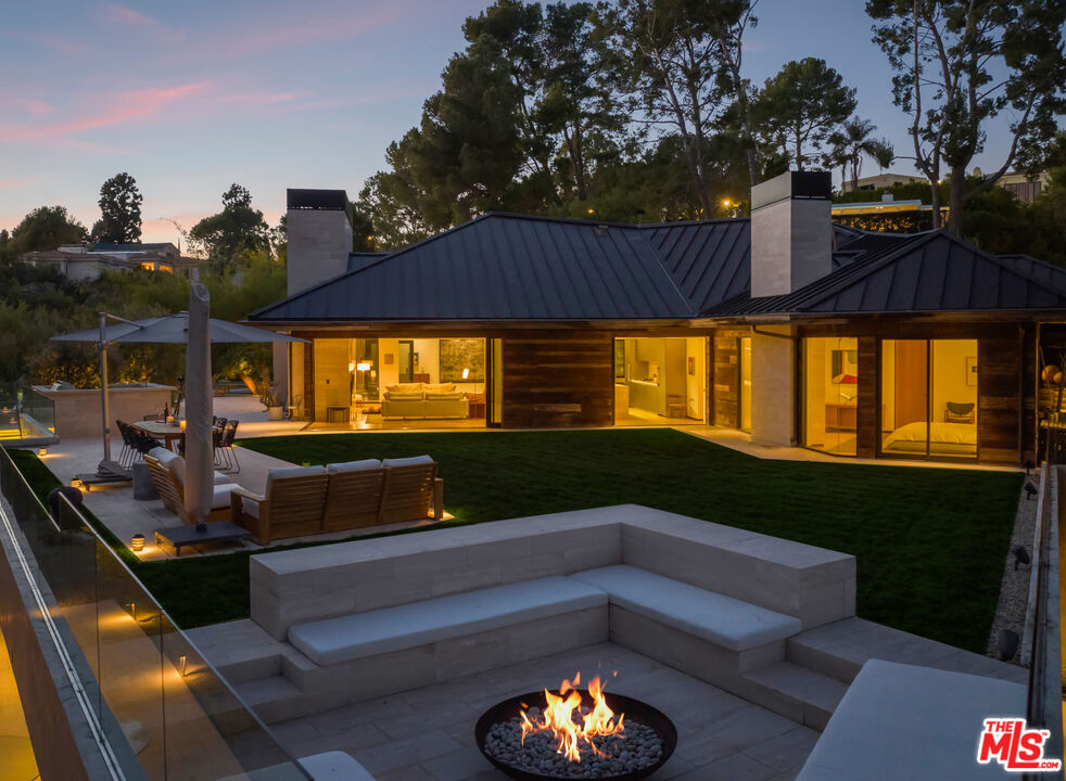 1120 El Retiro Way, Beverly Hills