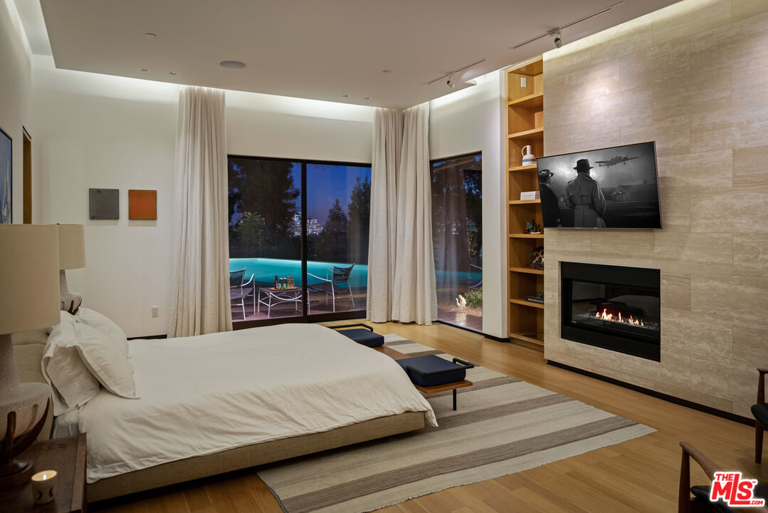 1120 El Retiro Way, Beverly Hills