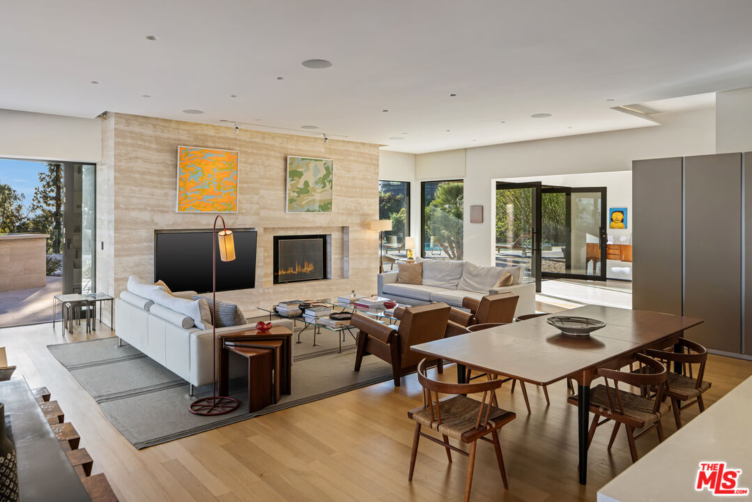 1120 El Retiro Way, Beverly Hills