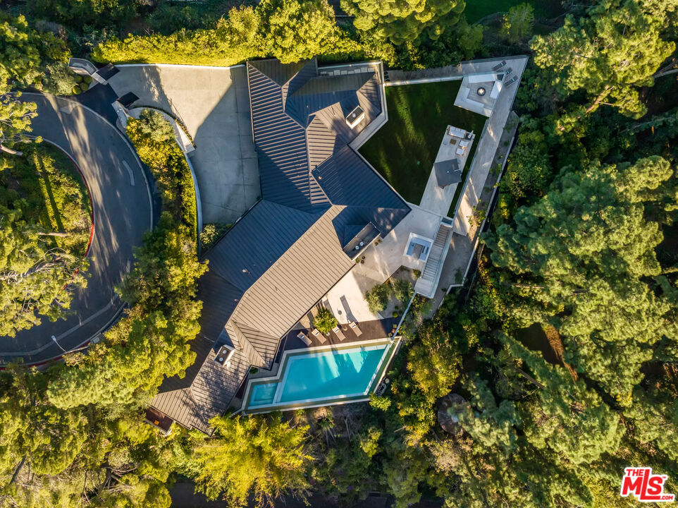 1120 El Retiro Way, Beverly Hills