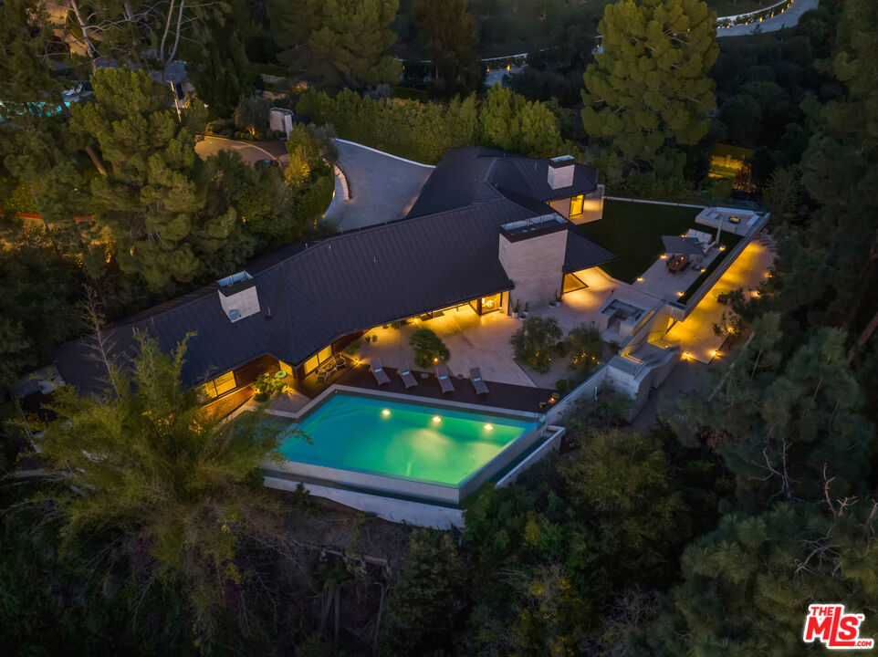 1120 El Retiro Way, Beverly Hills