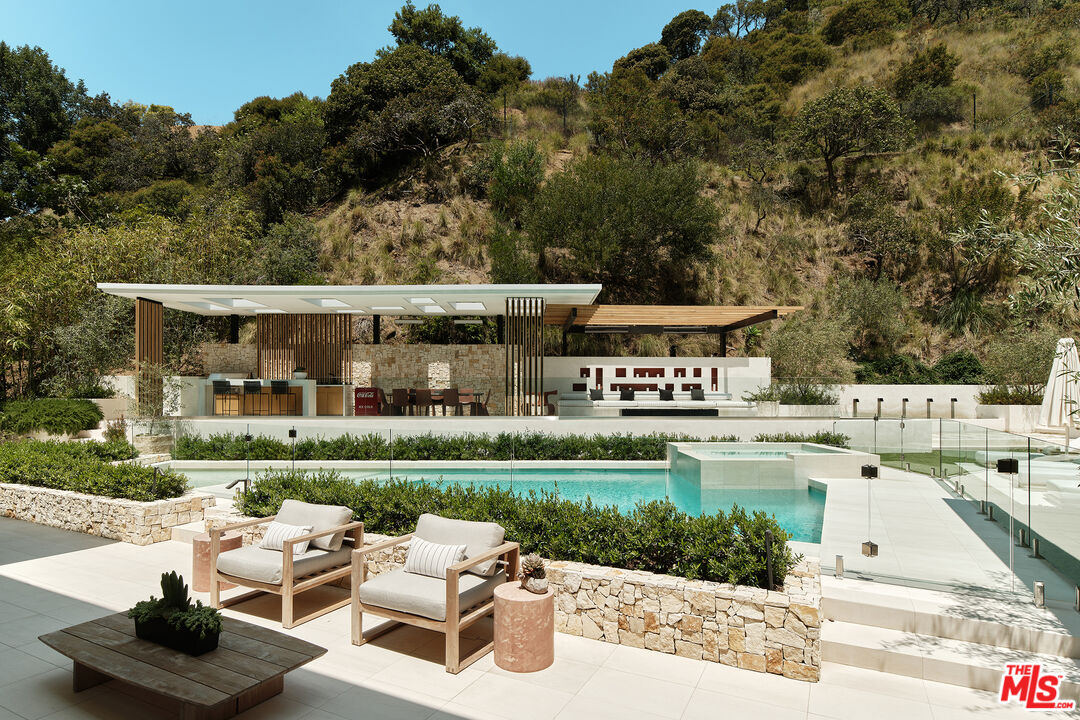 9509 Heather Rd, Beverly Hills