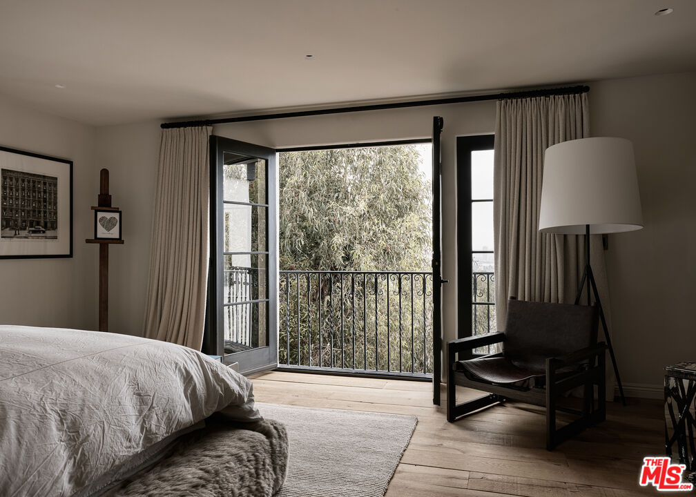 7902 Fareholm Dr, Hollywood Hills