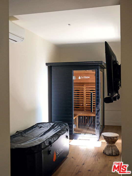 7902 Fareholm Dr, Hollywood Hills