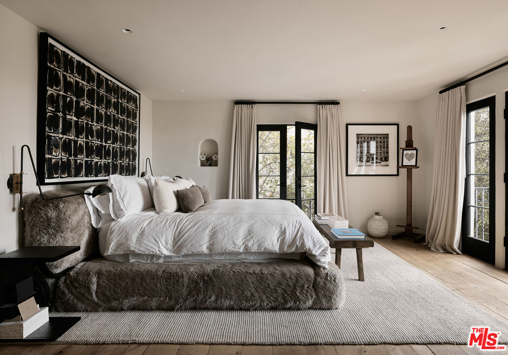 7902 Fareholm Dr, Hollywood Hills