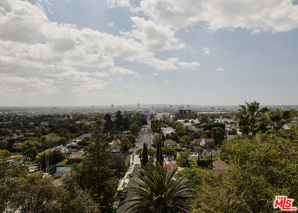 7902 Fareholm Dr, Hollywood Hills