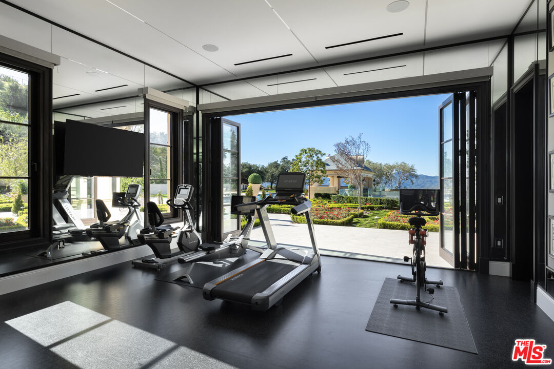 25300 Prado De La Magia