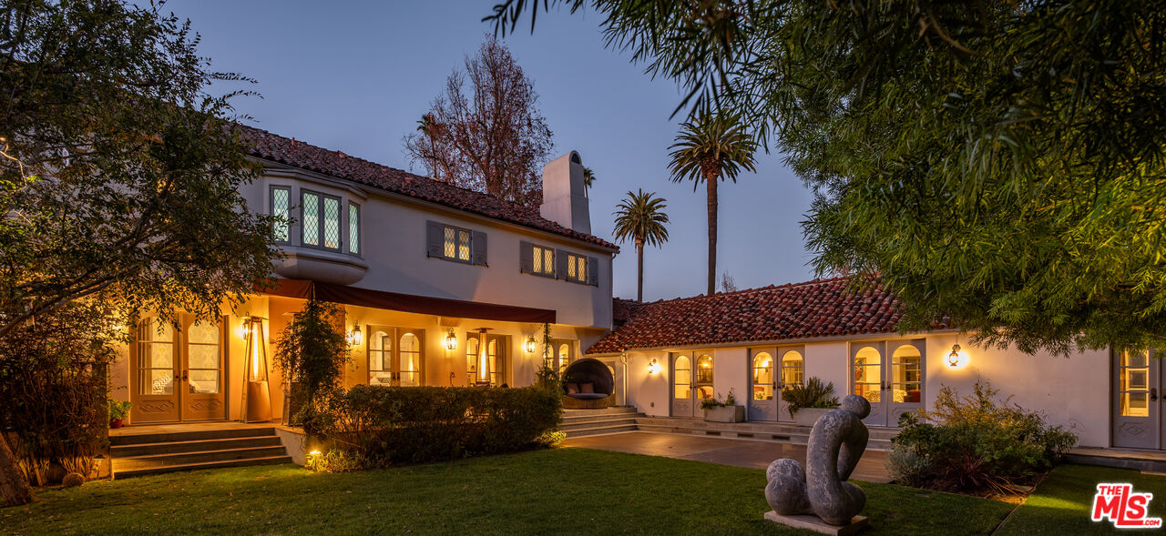 523 N Beverly Dr