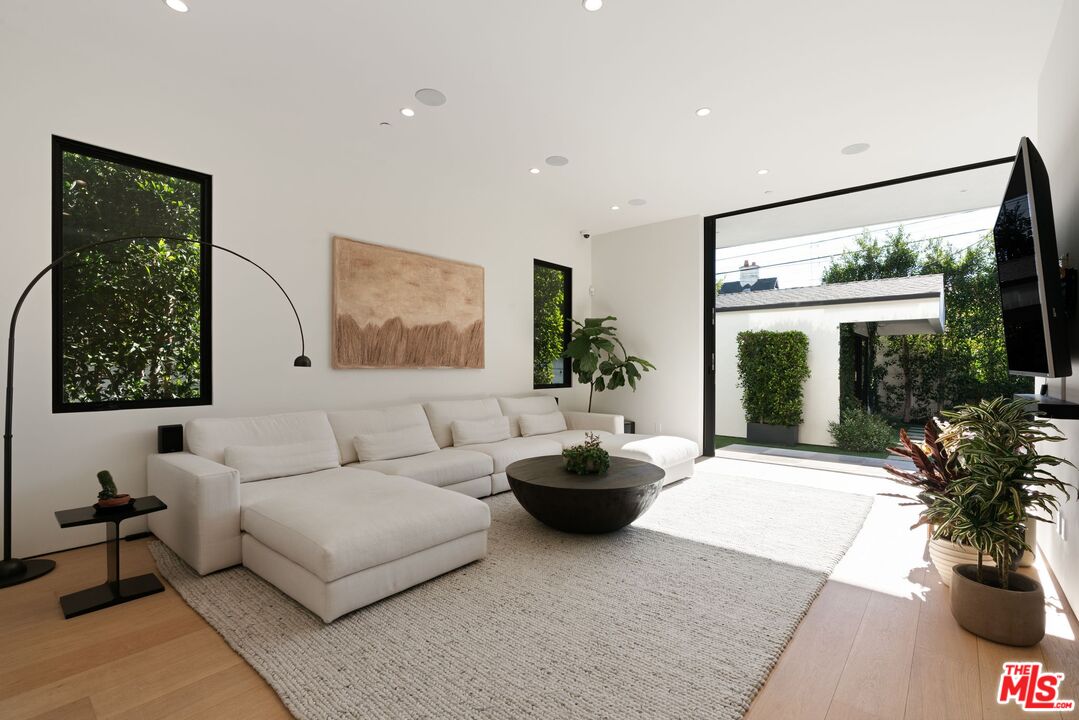 6258 Drexel Ave
