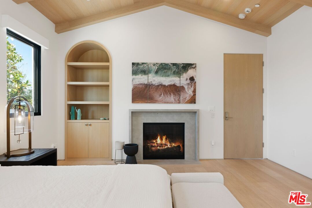 6258 Drexel Ave