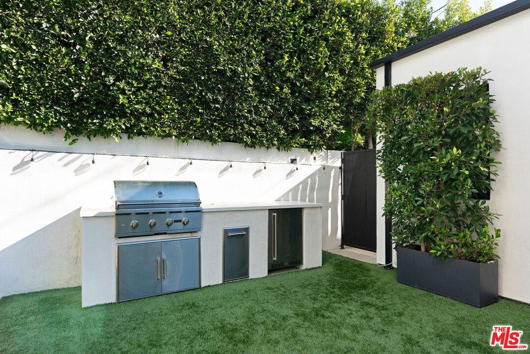 6258 Drexel Ave