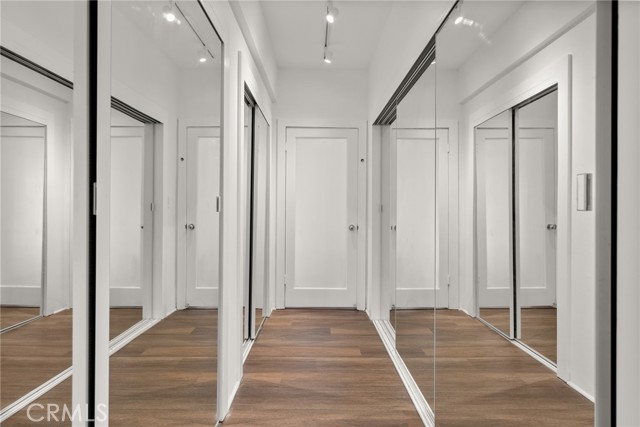 838 N Doheny DR Unit: 903