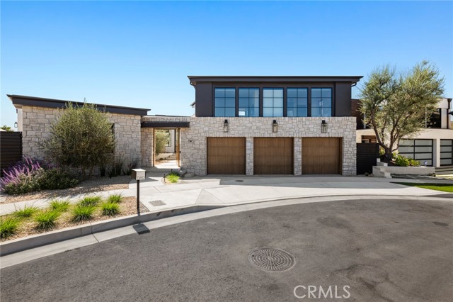 2 Twin Lakes CIR