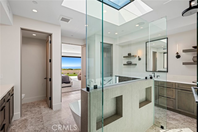 2 Twin Lakes CIR
