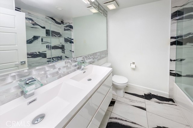 20224 Sherman WAY Unit: 60