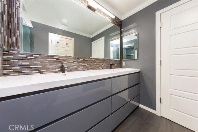 20224 Sherman WAY Unit: 60