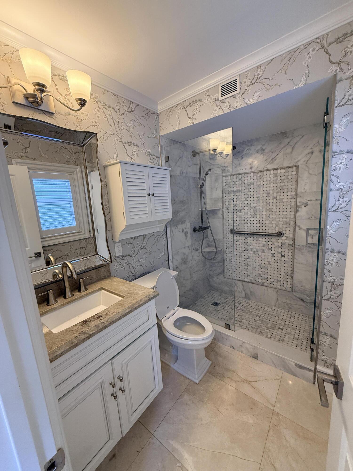225 Everglade Avenue Villa 6