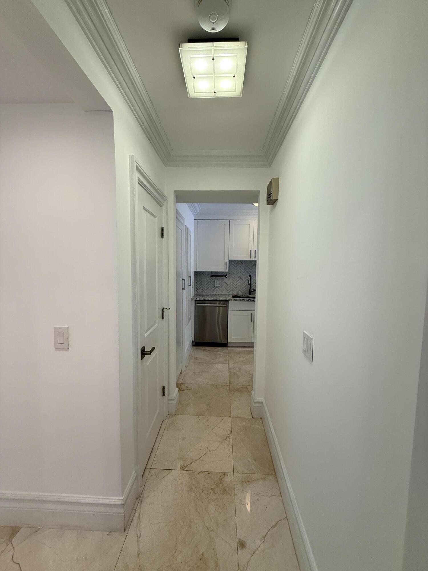 225 Everglade Avenue Villa 6