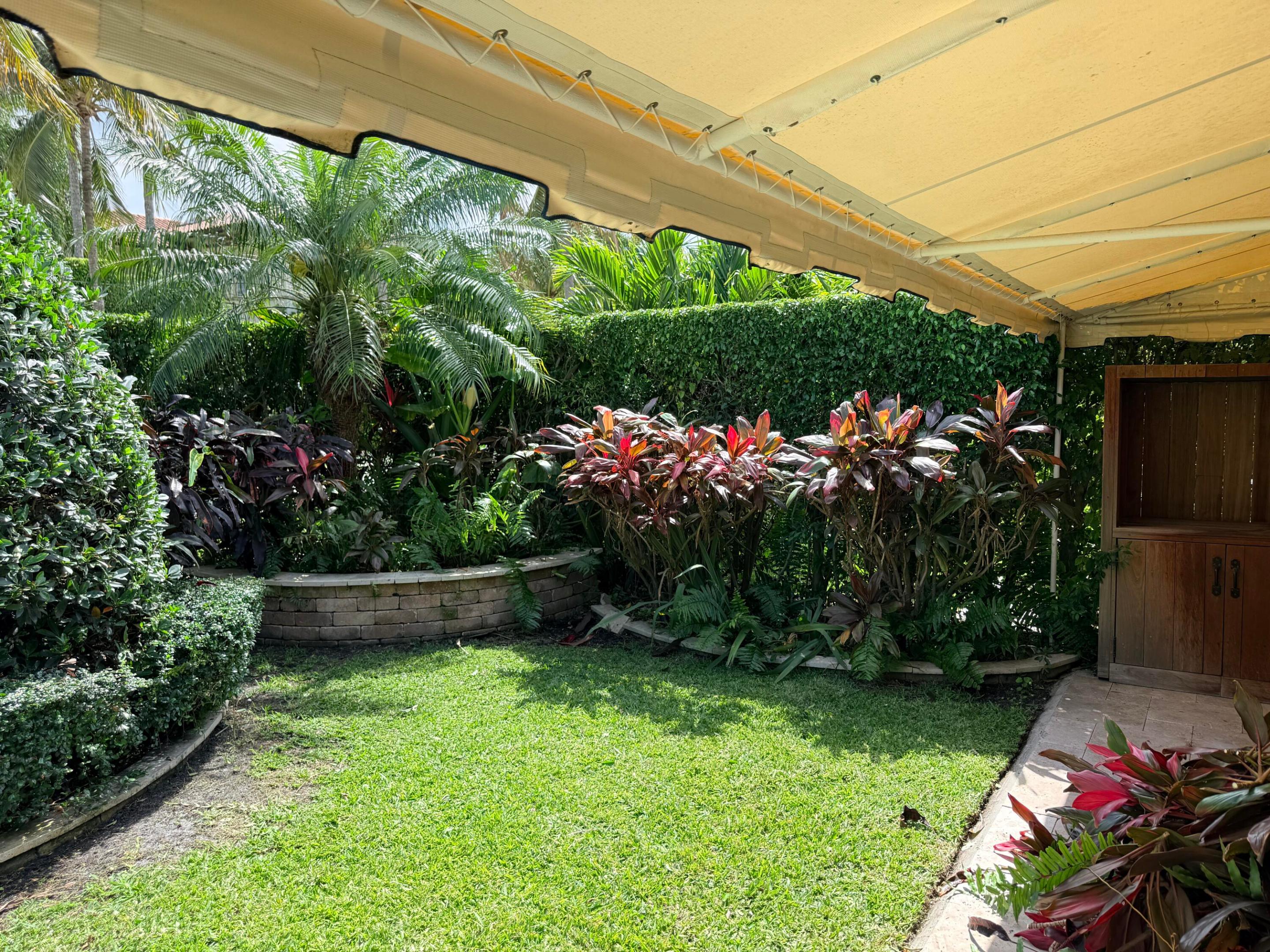 225 Everglade Avenue Villa 6