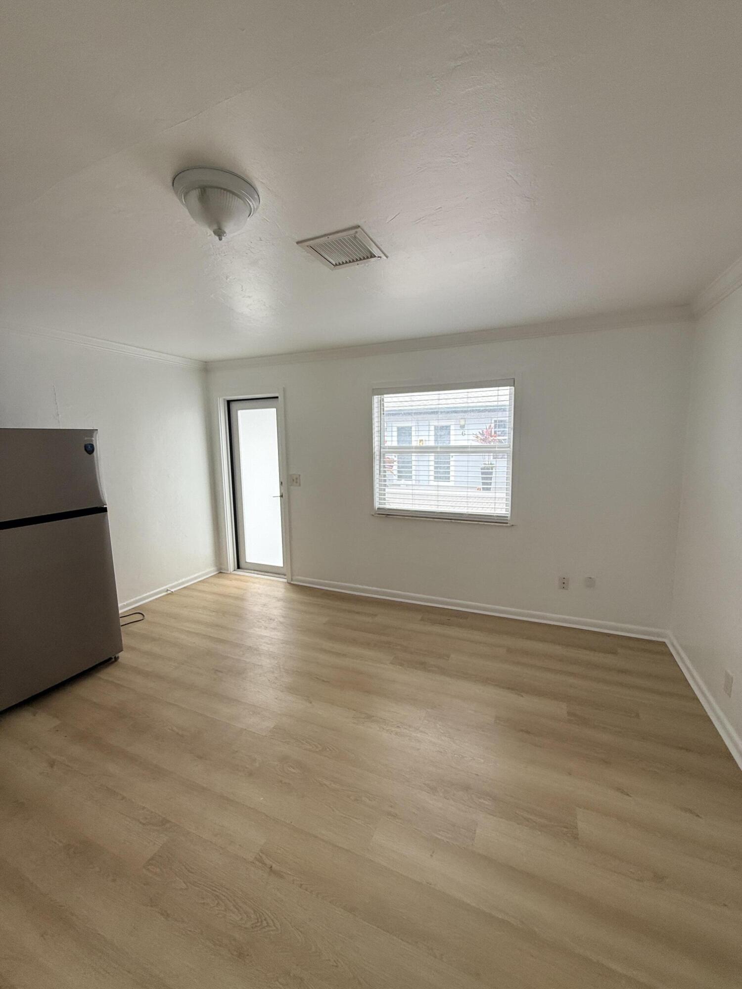 220 Walton Boulevard Unit 2