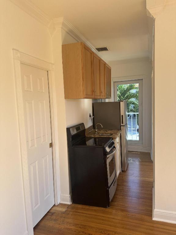 258 Seminole Avenue 3