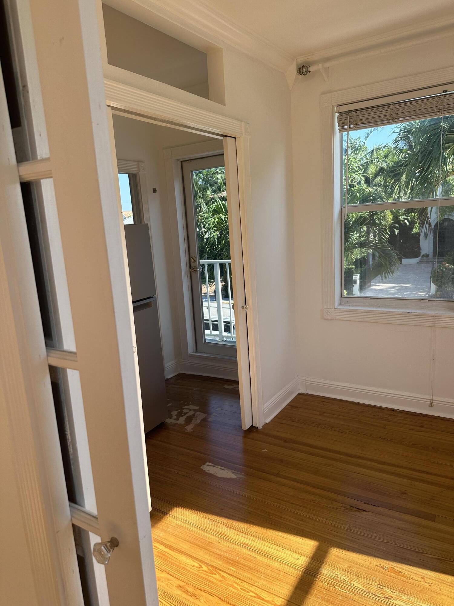 258 Seminole Avenue 3