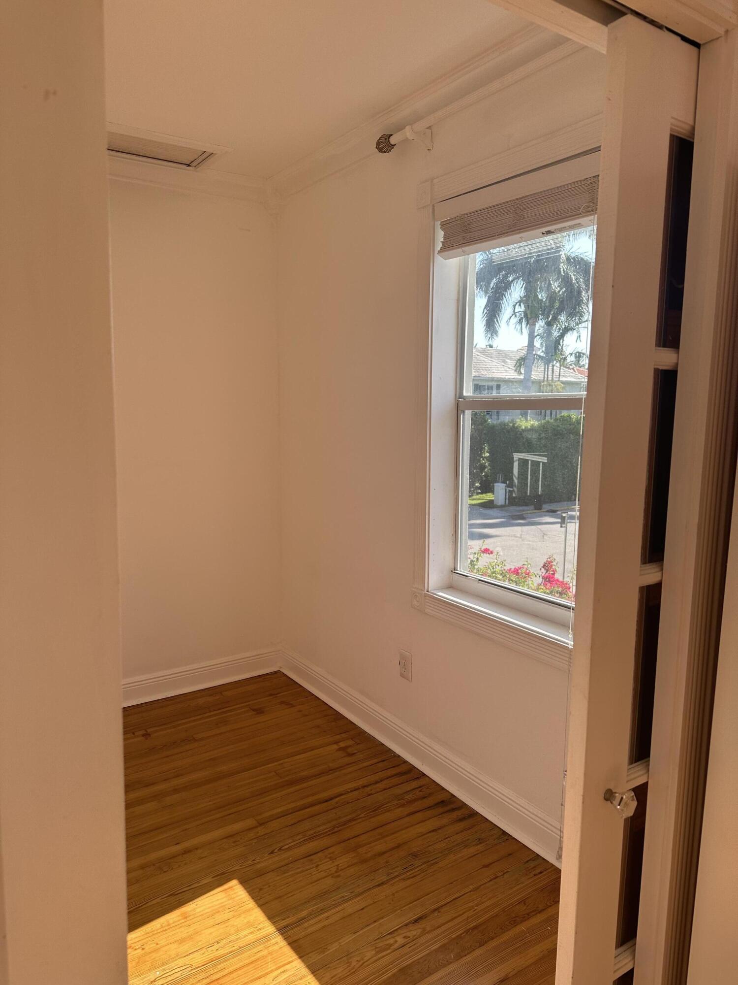 258 Seminole Avenue 3