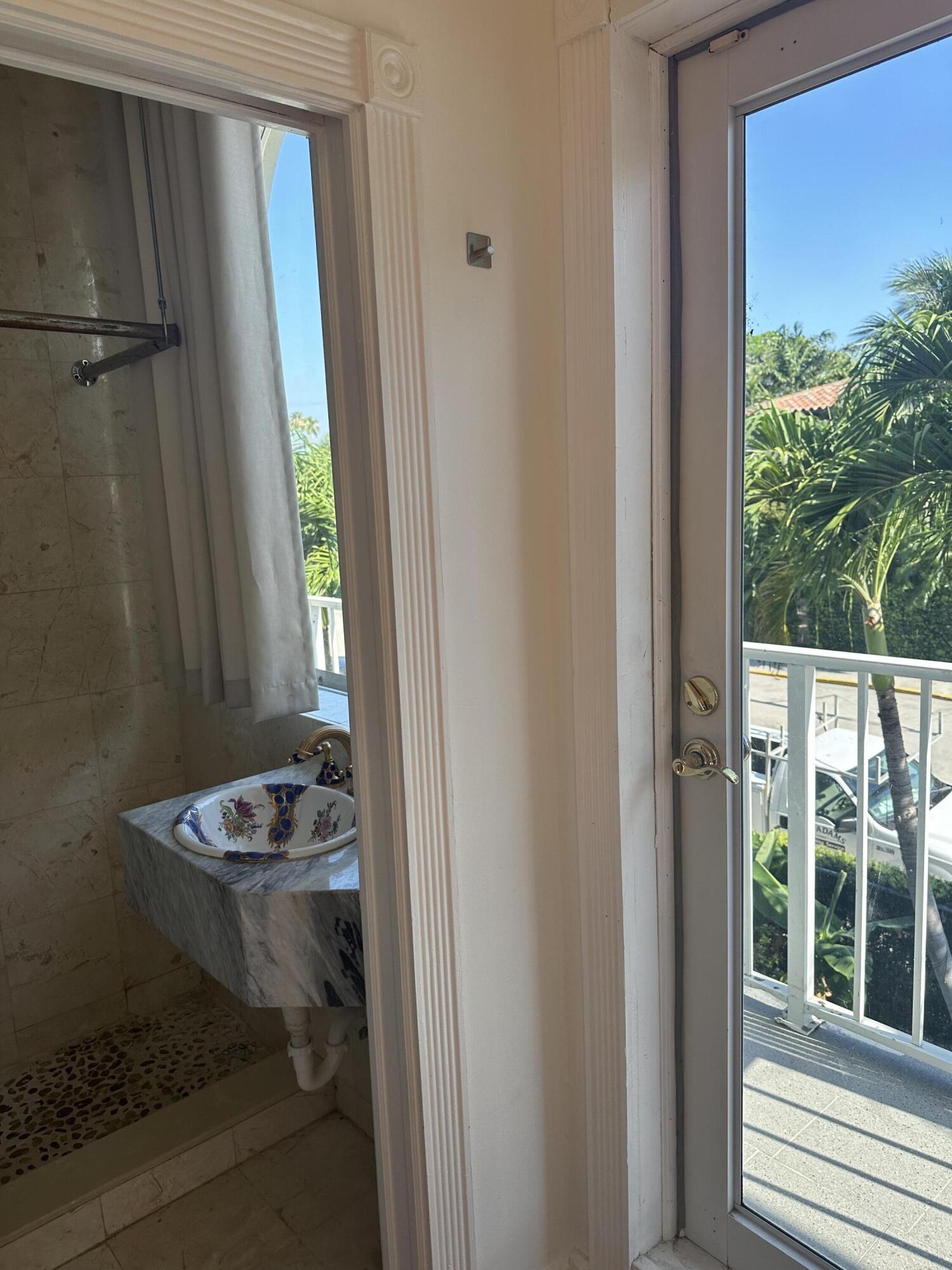 258 Seminole Avenue 3