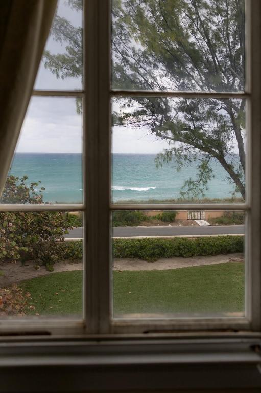 200 N Ocean Boulevard 1