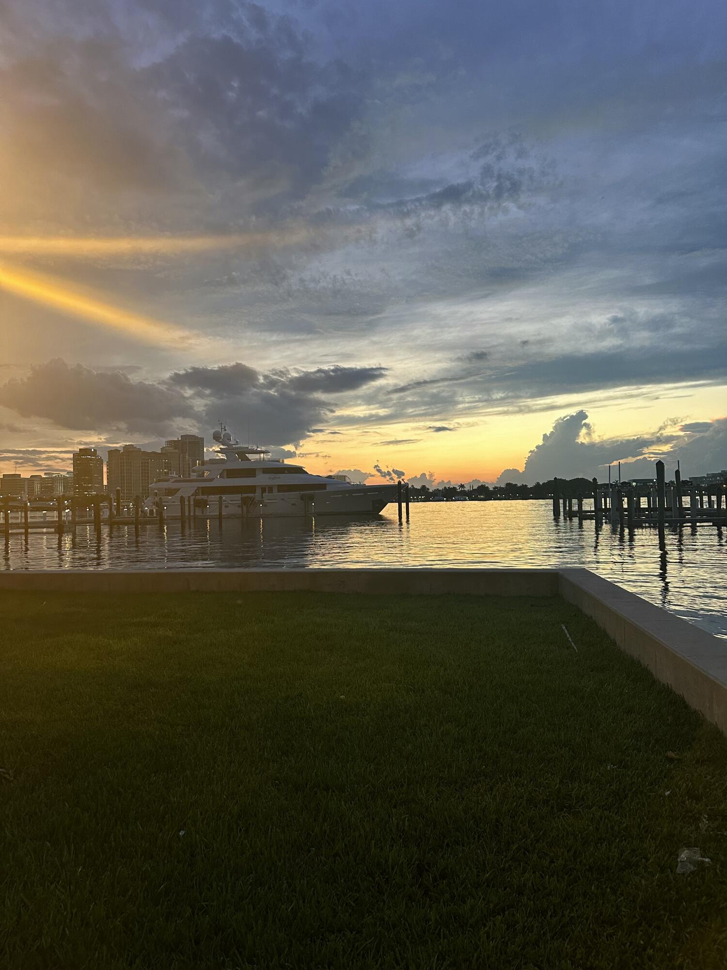 200 N Ocean Boulevard 1