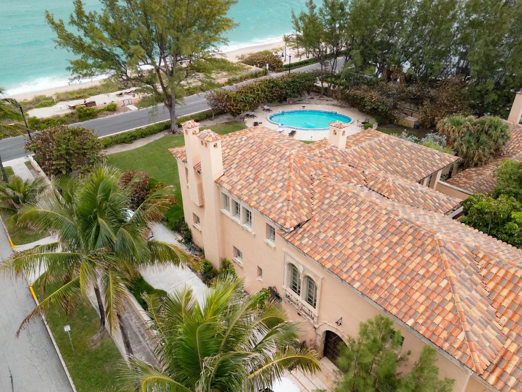 200 N Ocean Boulevard 1