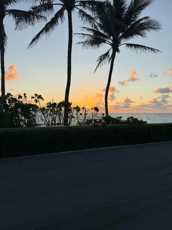 200 N Ocean Boulevard 1