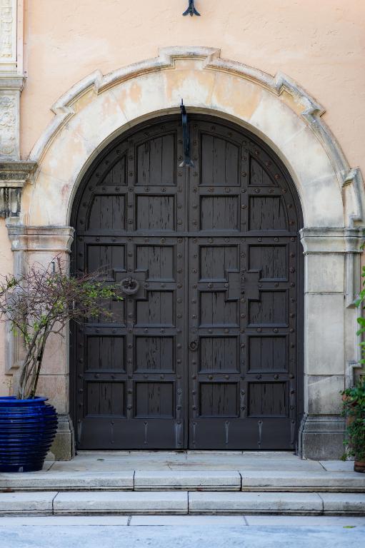 200 N Ocean Boulevard 1