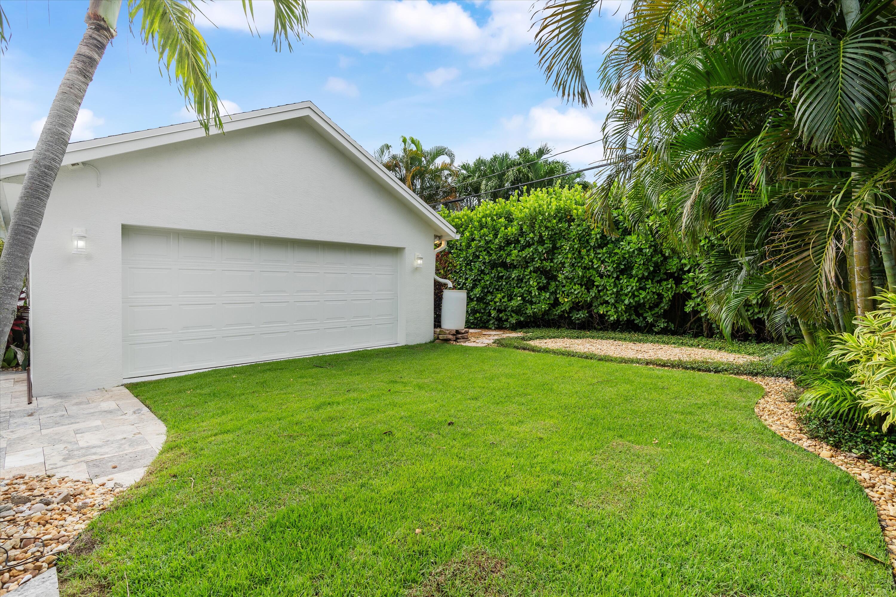214 Alhambra Place