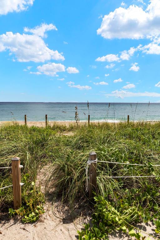 200 N Ocean Boulevard 4