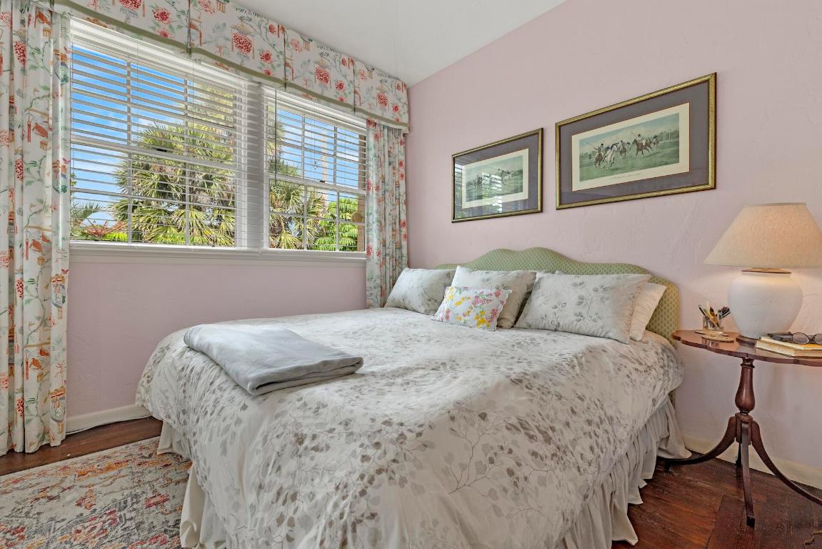 200 N Ocean Boulevard 4