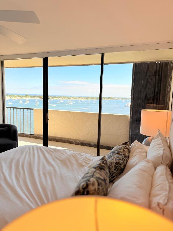 5200 N Flagler Drive 1406