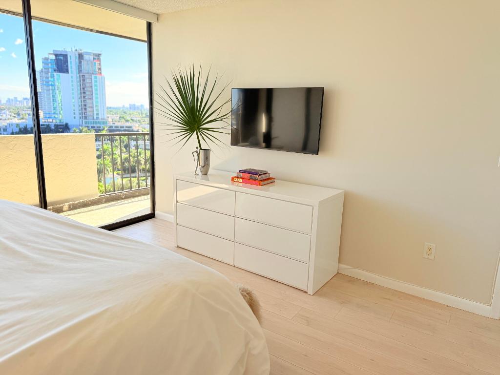 5200 N Flagler Drive 1406