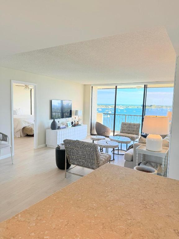 5200 N Flagler Drive 1406