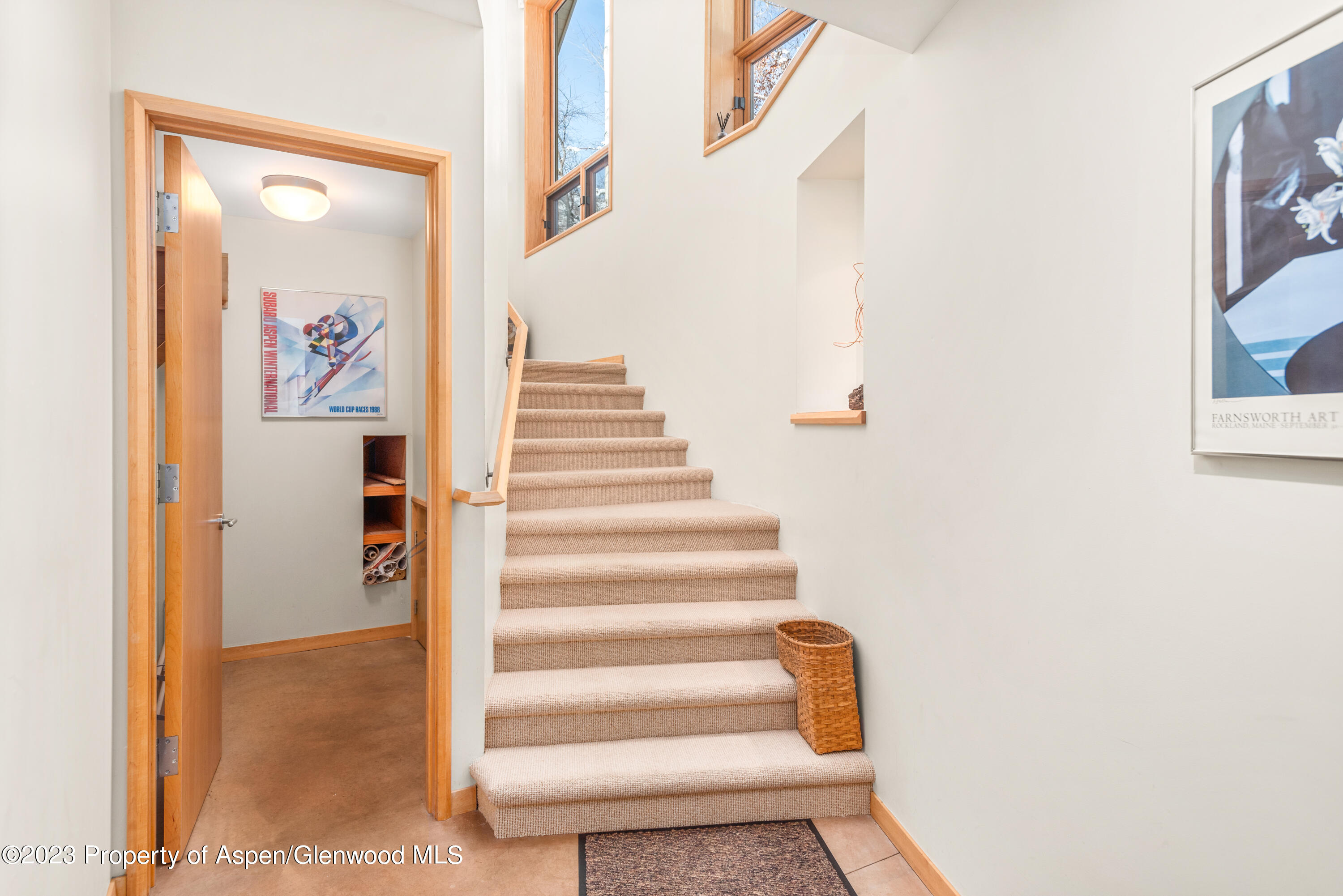 559 MEADOW Road