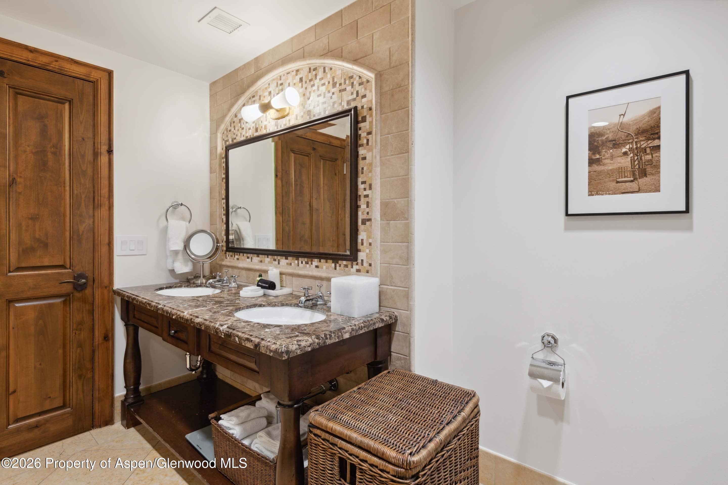 415 E Dean St, Unit 30, Week 10