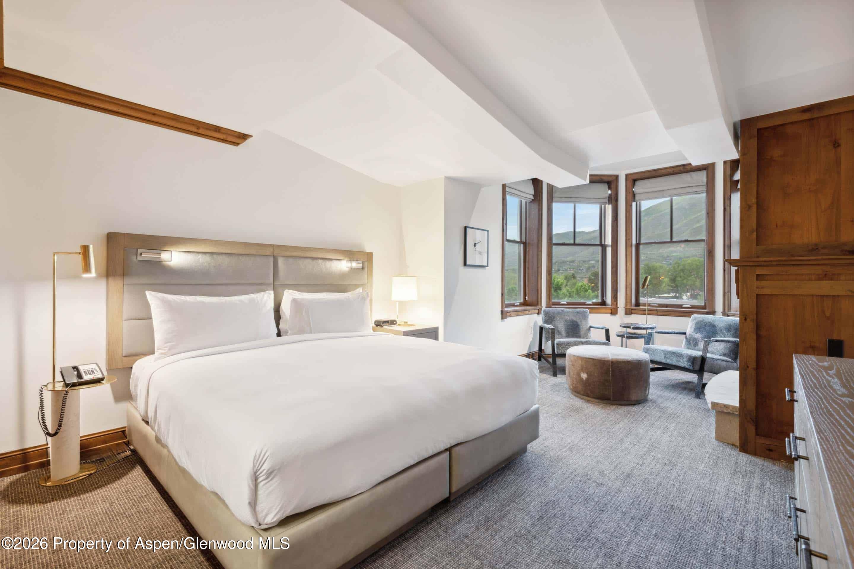 415 E Dean St, Unit 30, Week 10