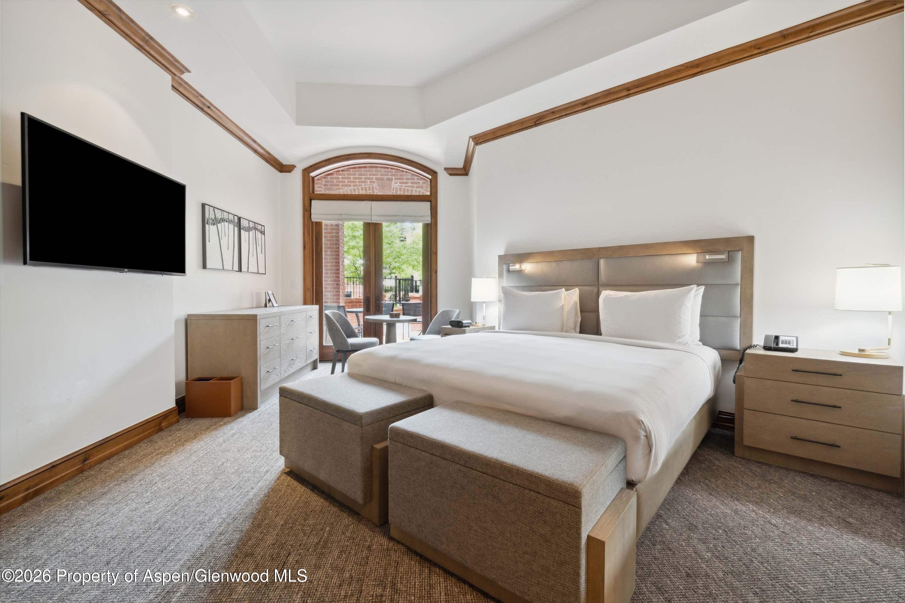 415 E Dean St, Unit 8, Week 12