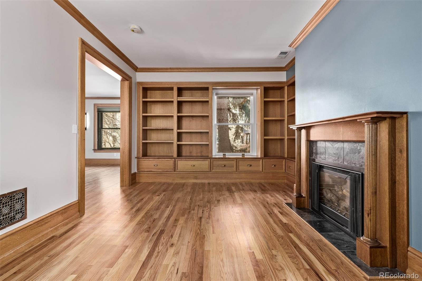 1034 N Logan Street Unit: 2W